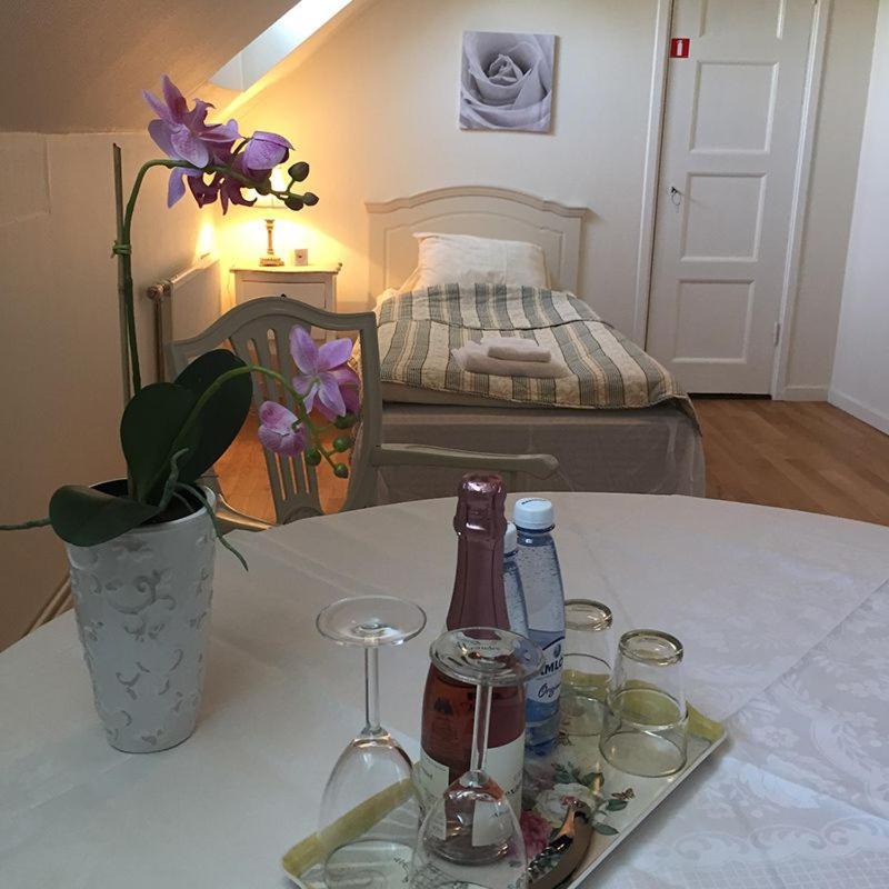 Herrgards Hotell Gyllene Haesten Västervik Extérieur photo